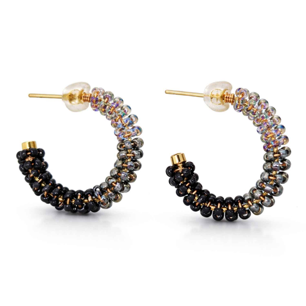 Creolen Malee – Glasperlen Ohrringe in Schwarz & Multicolor, 30 mm