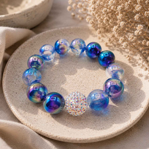 Armband Mystic Ocean – Glasperlen 16 mm mit Aurora Boreale Kristallkugel