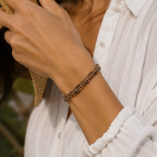 Armband Mayari – Edelstahl mit schimmernden Glasperlen